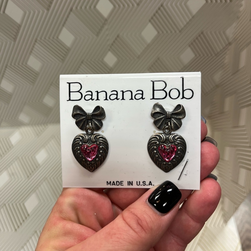 Vintage Banana Bob Heart & Bow Glass Stones Dangle Earrings